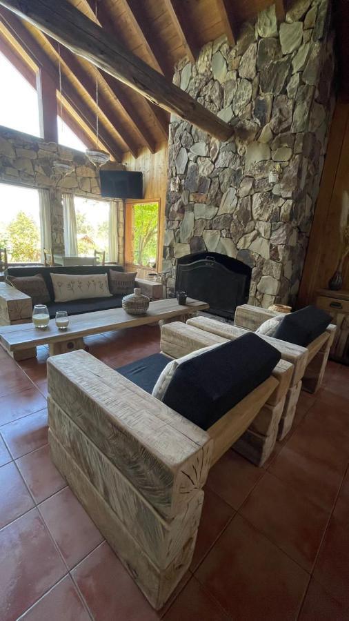 Hosteria Brisas Del Cerro Villa La Angostura Buitenkant foto
