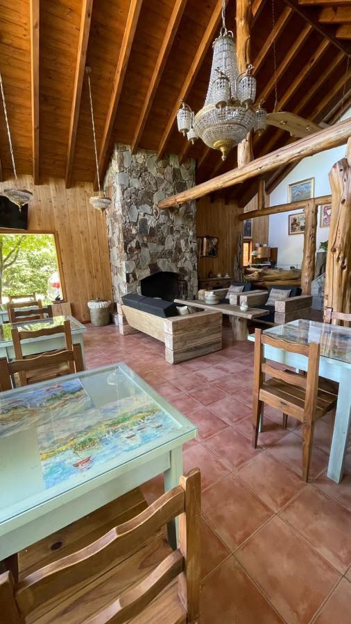 Hosteria Brisas Del Cerro Villa La Angostura Buitenkant foto